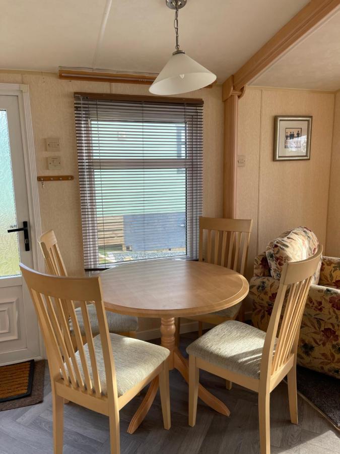 Immaculate 2-Bed Static Caravan At Monrieth Newton Stewart Exterior photo
